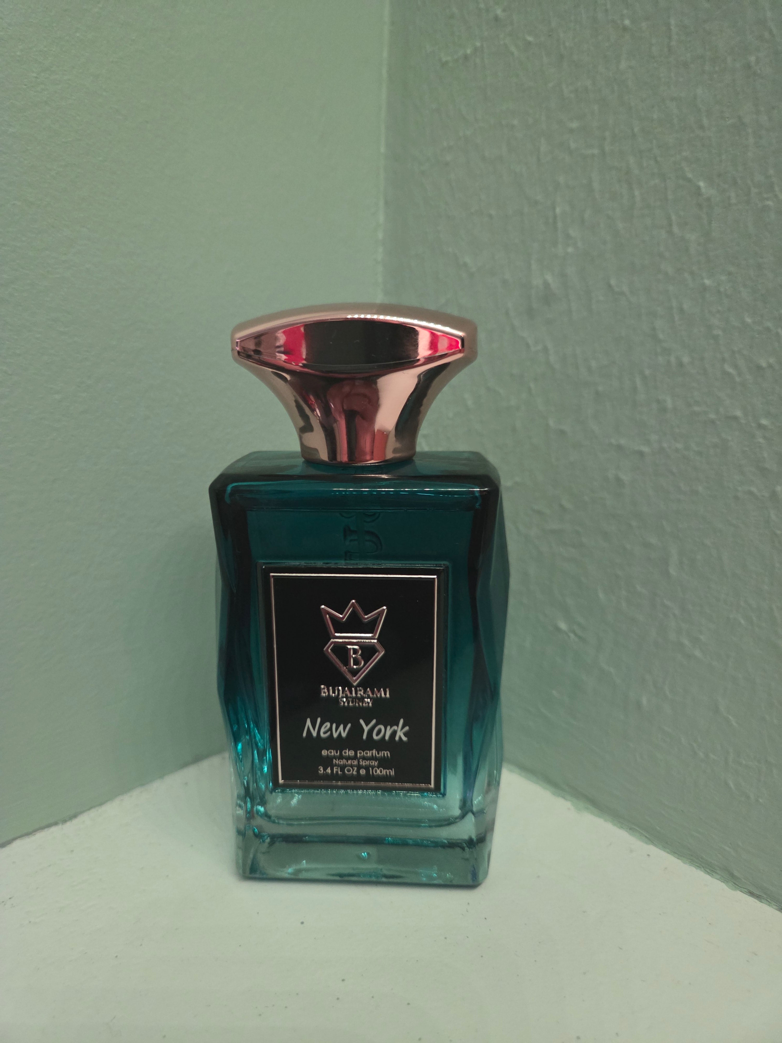 Inspired by Bond No. 9 Lafayette – 10ml Decant